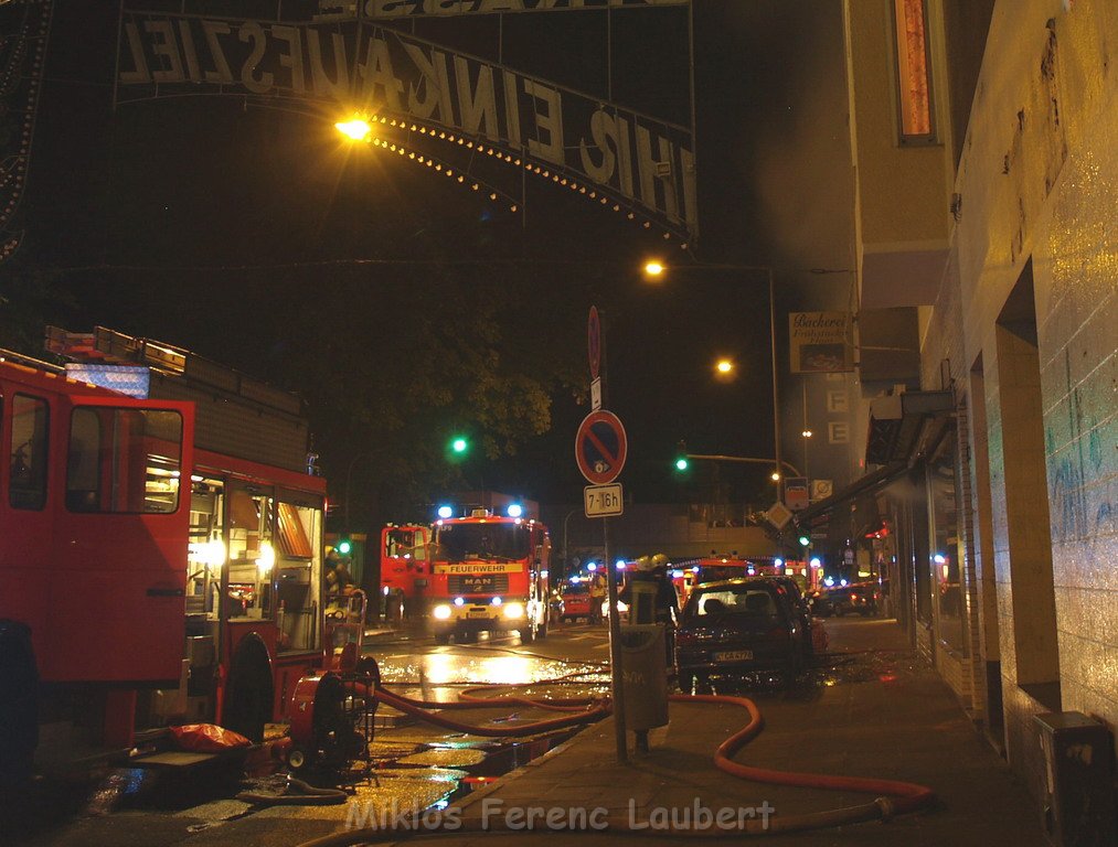 Brand Koeln Muelheim Frankfurterstr Montanusstr  P012.JPG